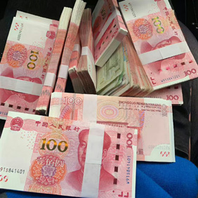 黄冈讨账公司成功调解一起棘手的离婚后纠纷，李某当场将尚未支付的12万元一次性汇入公证处提存账户